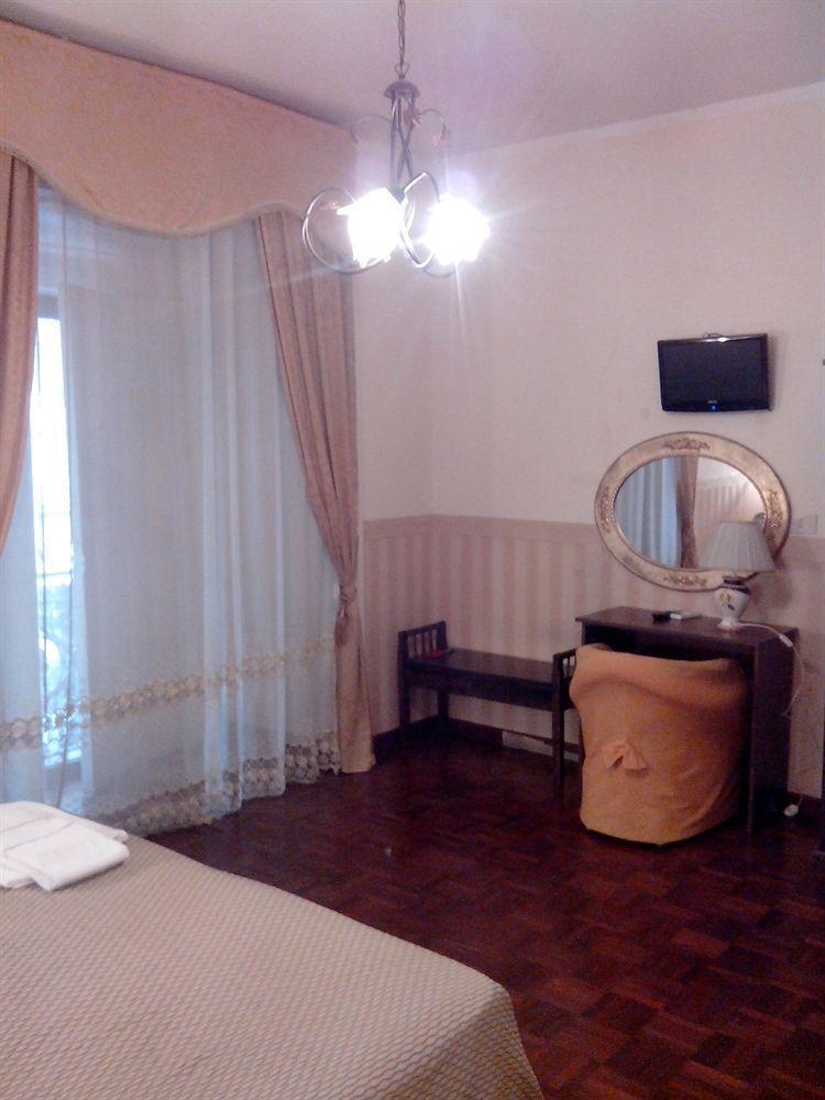 Maison d'hôtes Bed & Breakfast Napoli Centrale 3*