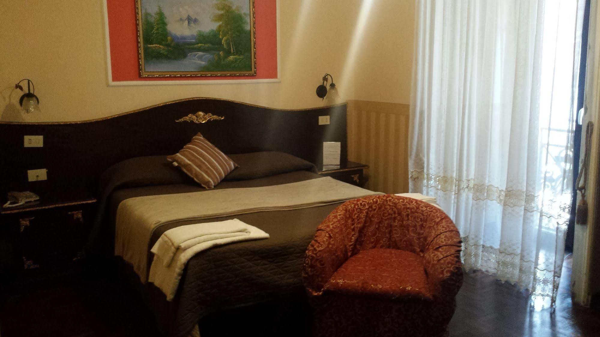 Maison d'hôtes Bed & Breakfast Napoli Centrale Naples