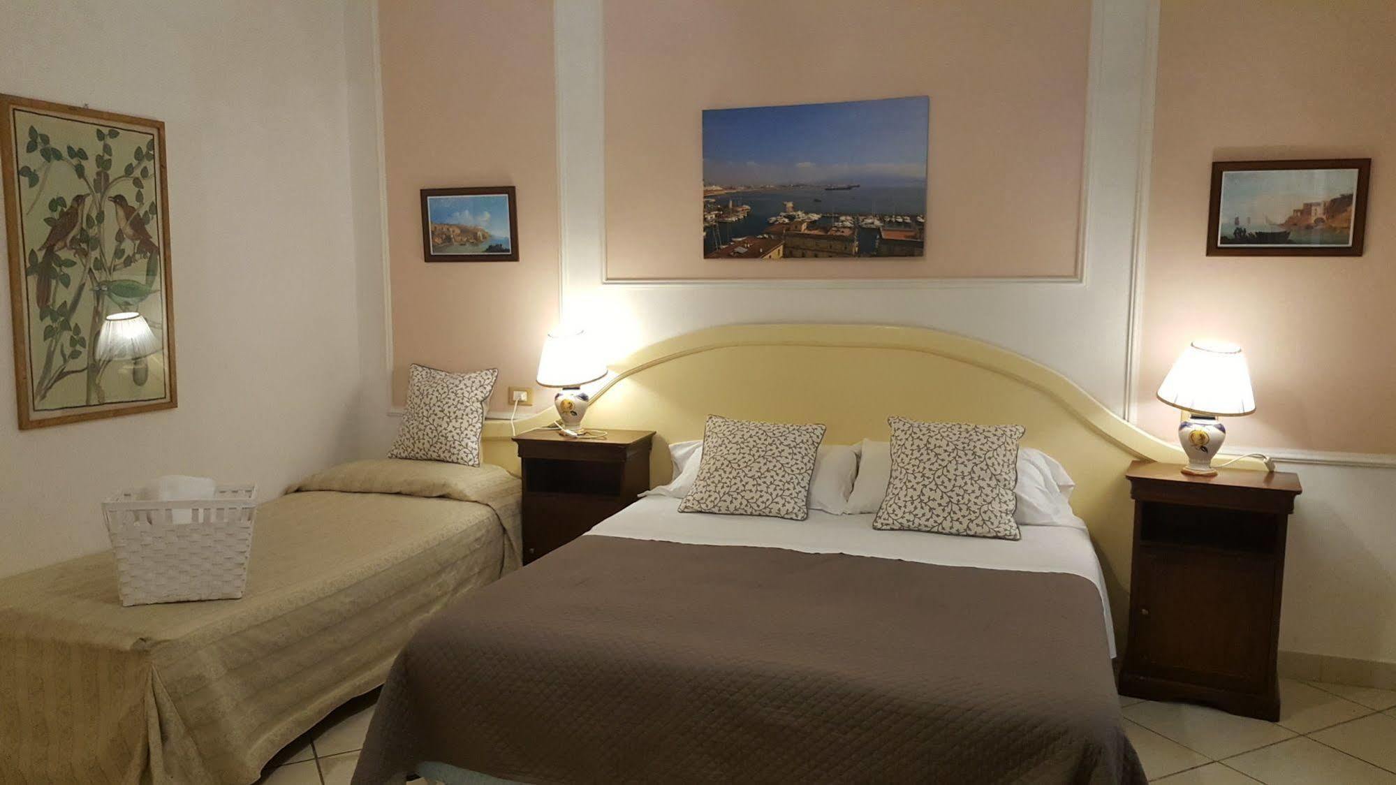 Maison d'hôtes Bed & Breakfast Napoli Centrale Naples